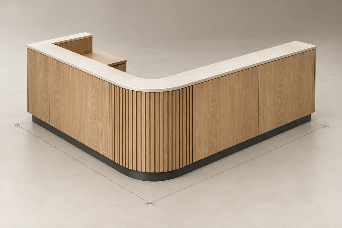 Concept de banque d’accueil en chêne avec un angle arrondi et un plateau clair.